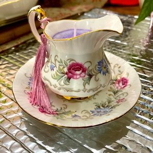 Tea cup vintage candle